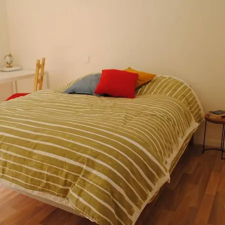 Apartment Dans Batiment Du 18eme Siecle Argentan