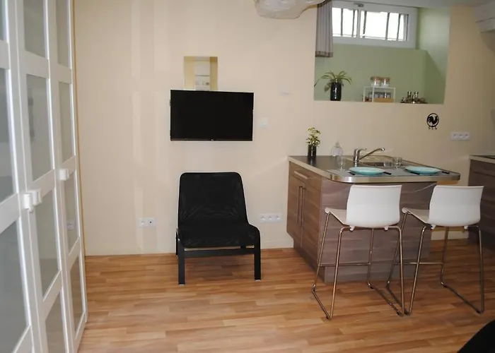 Dans Batiment Du 18eme Siecle דירה ארגנטן